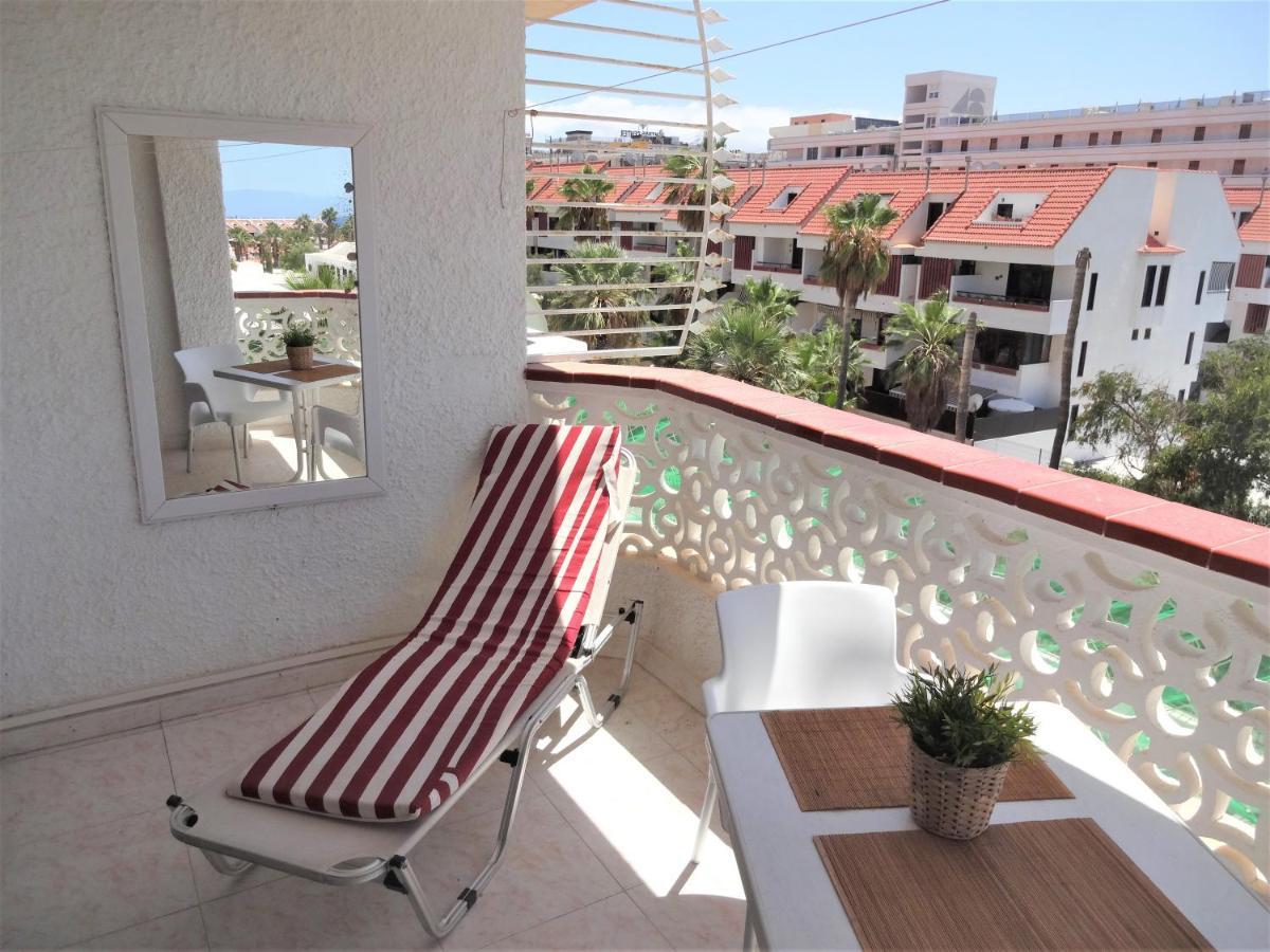 Apartment With A Large South-Facing Balcony, Sea View And Wifi In Las Americas Center Плая де лас Америкас Екстериор снимка