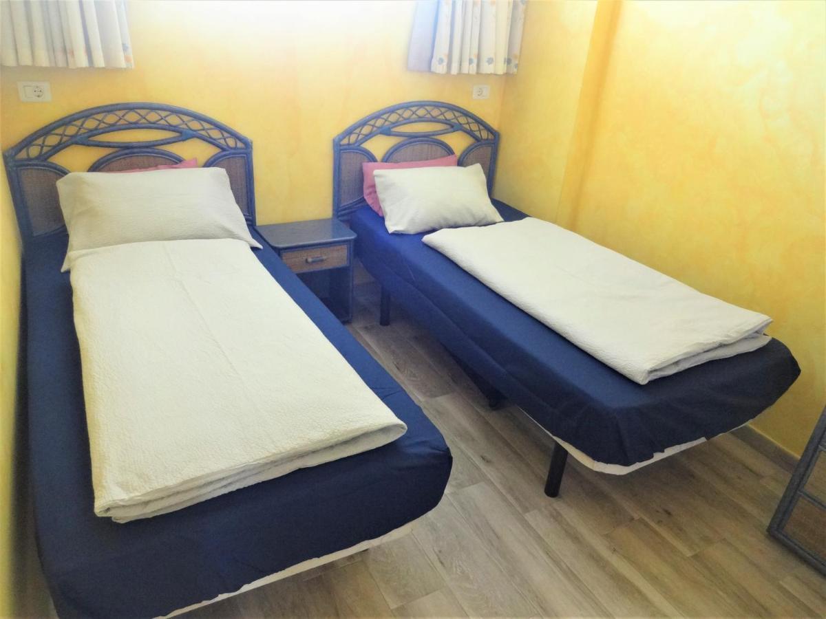 Apartment With A Large South-Facing Balcony, Sea View And Wifi In Las Americas Center Плая де лас Америкас Екстериор снимка